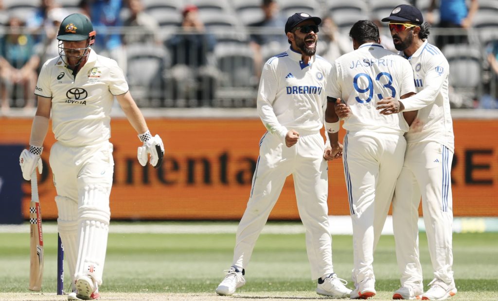 Travis Head Jasprit Bumrah 25 Nov 2024 Robert Cianflone Getty Images