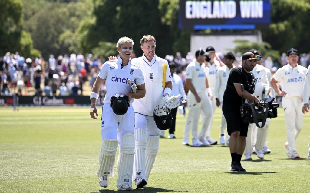 Jacob Bethell Joe Root 30 Nov 2024 Joe Allison Getty Images